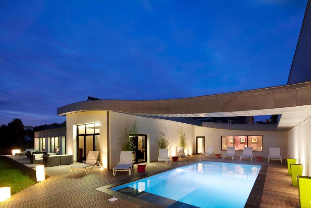 L'Aubiniere Hotel Restaurant & Spa Saint-Ouen-les-Vignes Exterior foto
