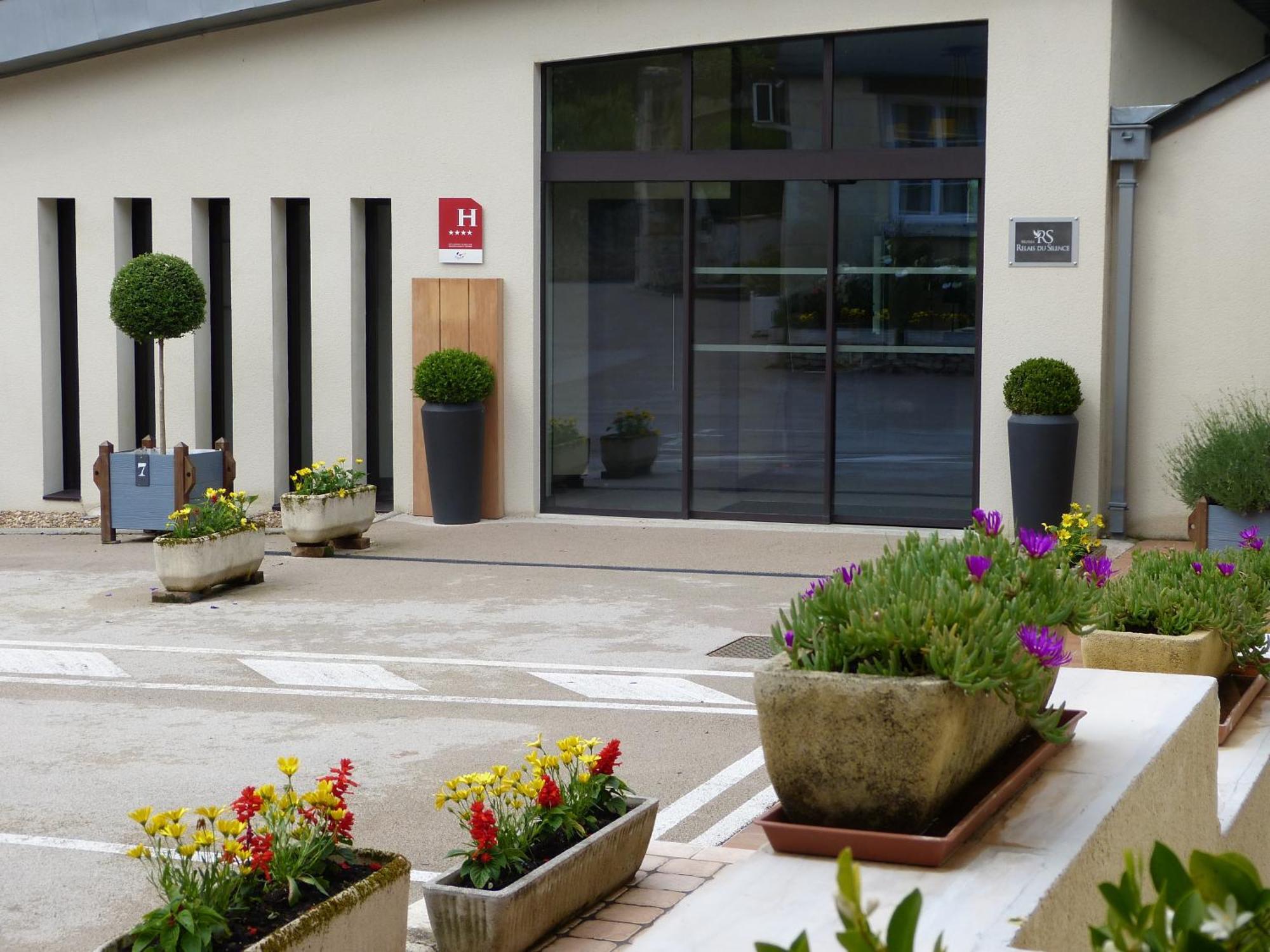 L'Aubiniere Hotel Restaurant & Spa Saint-Ouen-les-Vignes Exterior foto